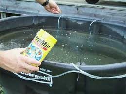 We use a simple gallon bucket with a couple of bulkheads. Bait Fish Holding Tank Bait Tank Fishing Tank Bait And Tackle