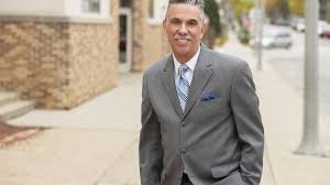 Foto teatro musica video cinema e tudo mais !!!! Ucc S Ricardo Diaz Honored With Lifetime Achievement Award Milwaukee Business Journal
