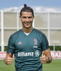 Cristiano ronaldo hairstyle 2019 juventus from s.yimg.com see more ideas about cristiano ronaldo, ronaldo, cristiano ronaldo haircut. Cristiano Ronaldo S Haircuts Through The Years From New Shave To Blond Streaks Top Knot And Toilet Brush