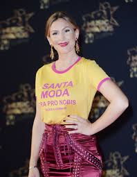 From wikipedia, the free encyclopedia. Salut Les Terriens Vitaa Genee Par Une Blague Sur Diam S Elle