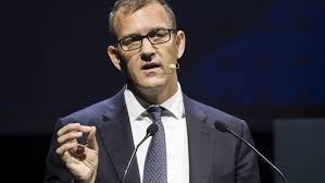 List to uvedl na svém webu. Metro Gruppe Kretinsky Baut Anteile Aus