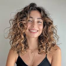 Priscilla Salgado's Instagram, Twitter & Facebook