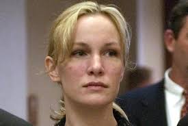 SUSAN WRIGHT, CONDENADA POR ASESINAR A SU ESPOSO, SALE DE PRISIÓN