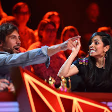 Even better, during a two lies and a truth game, the uk. The Masked Singer Dieser Schmuse Sanger Ist Heute Gastjuror Gala De