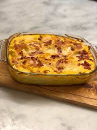 600 g zucca, 1 cipolla piccola, 100 g speck, 1 mozzarella, 100 g galbanino, 200 ml besciamella, 50 g grana grattugiato, 50 g grana a scaglie, q. Lasagne Con Besciamella Di Zucca Ricetta Di Benedetta Parodi