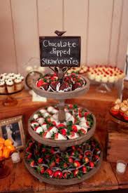 Strawberry Farms Golf Club Wedding By Troy Grover Photographers Hochzeit Buffet Hochzeitsessen Und Hochzeitsbuffet Ideen