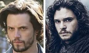 Sorry for the bad spelling... 🙈 I have a guestion. Both Jon and Ramsey had  the lastname Snow and they were both bastards. Were they relative of some  kind and I've missade