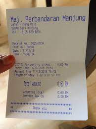 Pulau pangkor merupakan pulau yang terletak di perak jadi sekiranya anda hendak ke pulau pangkor anda perlu pergi ke lumut, di lumut ini terdapatnya jeti ke pulau untuk ke pulau pangkor anda boleh membeli tiket feri di jeti lumut yang beroperasi seawal 6.30 pagi sehinggan 8.30 malam. Percutian Pulau Pangkor Disember 2018 2018