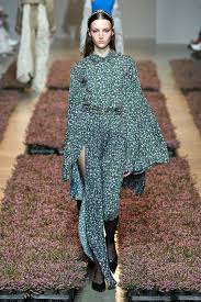 Rokh Fall 2020 Ready To Wear Fashion Show Dresses Casual Fall Fashion Fashion Show