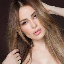 Lizbeth Garay's Instagram, Twitter & Facebook