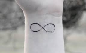 Significado De Los Tatuajes De Infinito Con Fotos Tatuaje Infinito Tatuaje De Infinito Con Nombres Tatuajes De Infinito