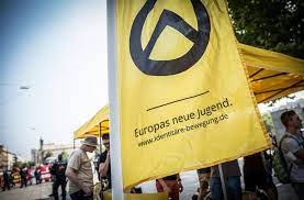 Die identitäre bewegung darf vom verfassungsschutz des bundes laut einer gerichtsentscheidung als „gesichert rechtsextrem eingestuft werden. Die Identitare Bewegung Hat Sich Auf Dem Stuttgarter Schlossplatz Positioniert Stuttgarter Nachrichten