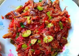 Lumuri ikan dengan jeruk nipis dan garam, diamkan selama 10 menit, lalu goreng biasa sampai matang. Resepi Ikan Duri Masak Sambal Www Resepiku Buzz