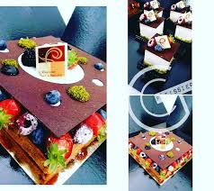 Il Y A 1 An Creation A L Espace Sucrechocolat Troyes Pie France Francais Pastry Cook Fruits Chocolate Chocolat Table Decorations Decor Home Decor
