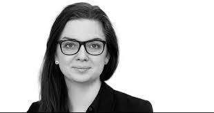 Josephine Bloch's Instagram, Twitter & Facebook