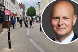 Cheltenham MP Max Wilkinson calls for answers over design and workmanship  of High Street refurb