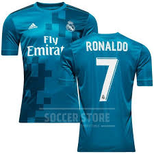 La tienda online oficial del real madrid cf | equipaciones, hombres, mujeres, jóvenes, accesorios y más. Real Madrid Majka Igrovaya 2017 18 Ronaldo 7 Gostevaya 3 Forma Kupit Po Cene 3790 Rub V Moskve