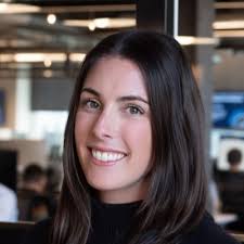 I'm so honored to receive the Chicago office 2024 KPMG Employee Award of  Distinction! Thank you to my amazing colleagues for your continued support. 