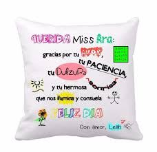 Queremos celebrar el 15 de mayo a ese maestro que no sólo deja tareas, también se esmera por dejar una enseñanza extra en cada uno de sus alumnos. Ideas De Manualidades Bonitas Para El Dia Del Maestro