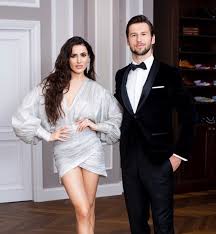 Poland's grzegorz krychowiak first player to be sent off at euro 2020 poland's grzegorz krychowiak is the first person to be sent off at euro 2020. Grzegorz Krychowiak Bio Net Worth Salary Wife Parents Family Nationality Age Transfer News Height Wiki Awards Facts Teams Played Kids Wikiodin Com
