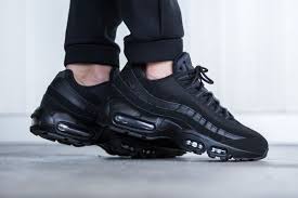 Nike Air Max 95 Black Anthracite Eu Kicks Sneaker Magazine Nike Air Max Nike Air Max 95 Nike