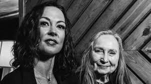 Amanda Shires and the late Bobbie Nelson make beautiful music