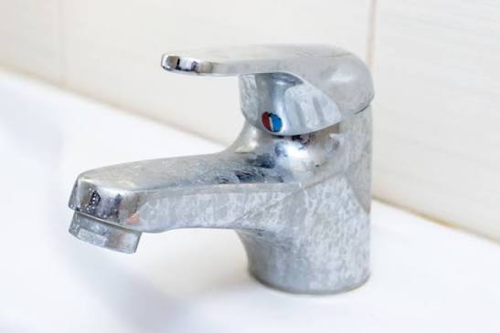 How to Clean Taps: 4 Home Remedies for Sparkling Taps