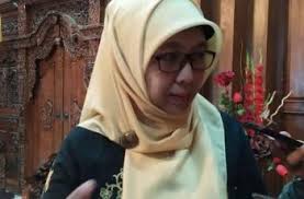 Follow @jilboob_pilihan untuk dapatkan apdet newpict setiap hari. Heboh Isu Berenang Sekolam Bisa Hamil Ini Respon Dokter Beken Di Twitter Hitekno Com