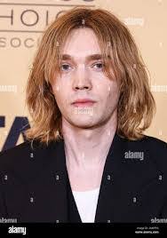 Joel Plummer's Instagram, Twitter & Facebook