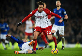 Indésirable au psg, grzegorz krychowiak va continuer sa carrière à west bromwch albion. Grzegorz Krychowiak Is Coming Good For West Brom Last Word On Football