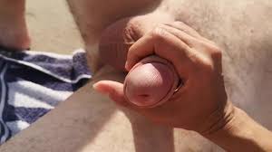 Couple amateur français sexhibe sur la plage 🥵