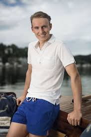 Henrik kristoffersen feirer verdenscupseieren i slalåm 10. Henrik Kristoffersen Swims Henrikkristoffersen Seducethesea