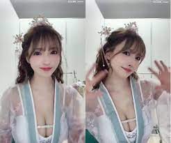 Sep 11, 2021 · 日本人氣女優三上悠亞是身高不到160公分的小隻馬，卻擁有傲人f罩杯好身材，在加入av行業前曾是女團ske48成員，偶像級外貌和魔鬼身材讓她成為av. Ak9d 5y8f73fmm
