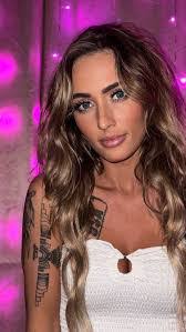 Kari Castleberry's Instagram, Twitter & Facebook