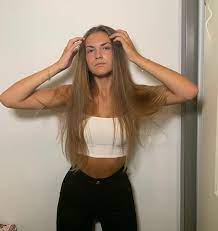 Apr 22, 2021 · phoebe is the second member of the hoenn elite four. Phoebe Jungmann Ein Model Aus Deutschland Model Management
