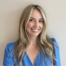 Exciting news! After three rewarding years at Salesforce, I'm starting a  new role as a Pre-Sales Solutions Consultant at Amperity! First-party data  has become the new business currency. I'll be…