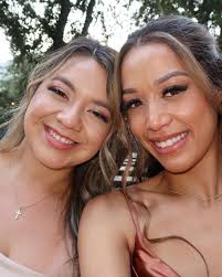 𝓝𝓲𝓷𝓪 𝓟𝓮𝓻𝓻𝔂