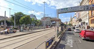 The nearest airport to blaha lujza tér is budapest (bud). Hetfon Kezdodik A Blaha Lujza Ter Felujitasa Hetekig Forgalomkorlatozas Lesz Demokrata