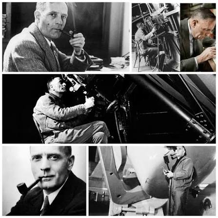 11 de Noviembre de 1875. Nace Vesto Slipher. Vesto Melvin Slipher ,nace en  Mulberry, Indiana, 11 de noviembre de 1875,muere en Flagstaff, Arizona, 8  de noviembre de 1969, fue un astrónomo estadounidense.