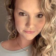 Hailey Hackett (haileyelyse)