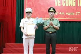 Kết quả, ông võ trọng hải đã được hđnd tỉnh bầu giữ chức chủ tịch ubnd tỉnh hà tĩnh với 47/47 đại biểu hđnd tỉnh có mặt tại phiên họp bỏ phiếu đồng ý (đạt tỷ lệ 100%). Ä'iá»u Ä'á»™ng Ä'áº¡i Ta Vo Trá»ng Háº£i Giá»¯ Chá»©c Giam Ä'á»'c Cong An Tá»‰nh Nghá»‡ An