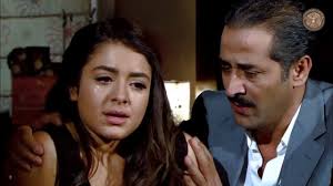 ولاد التنين سوا.. بإيده !!