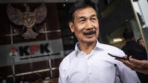 Sementara untuk kabupaten solok, terjadi sengketa hasil pilkada hingga masuk tahapan pembuktian sehingga jadwal pelantikan tertunda. Kpk Tahan Bupati Solok Selatan Terkait Kasus Suap