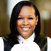 Lisa Maxfield's Instagram, Twitter & Facebook