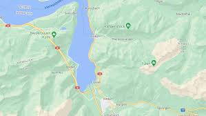 Wegen eines steinschlags ist die axenstrasse zurzeit gesperrt. A4 Axenstrasse Gesperrt Wegen Akuter Steinschlaggefahr Polizei News