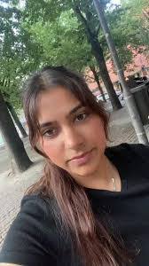 Jill Larzazs's Instagram, Twitter & Facebook