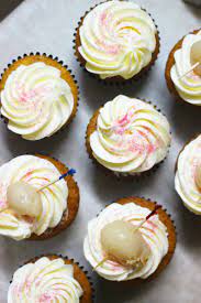 Pin By Li Tying On The Spatula And The Pen Delicious Cupcakes Recipes Cupcake Cakes Cupcake Recipes