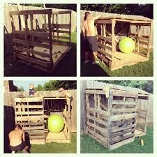 Bob's house of hope in denton is a newly renovated home opening as a safe. Pin By Tara Stoicescu On In The Home Backyard Fort Play Houses Pallet Fort