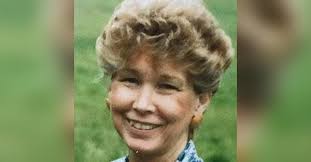 Betty Lou Sayres Obituary