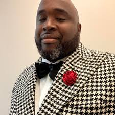 We're baaaaaaaack! Season 4 of The Lesbian Homie. Watch weekly episodes  beginning June 3rd right here